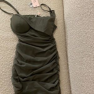 Oh polly SALLY
COWL NECK MINI DRESS IN GREEN